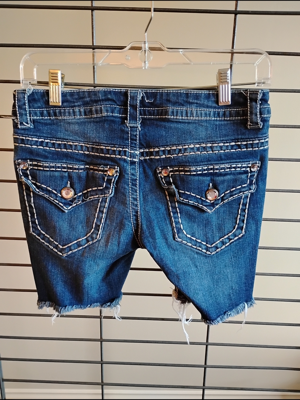 Paisley‎ Sky Light Indigo Denim Shorts Bedazzled Buttons - Picture 2 of 8